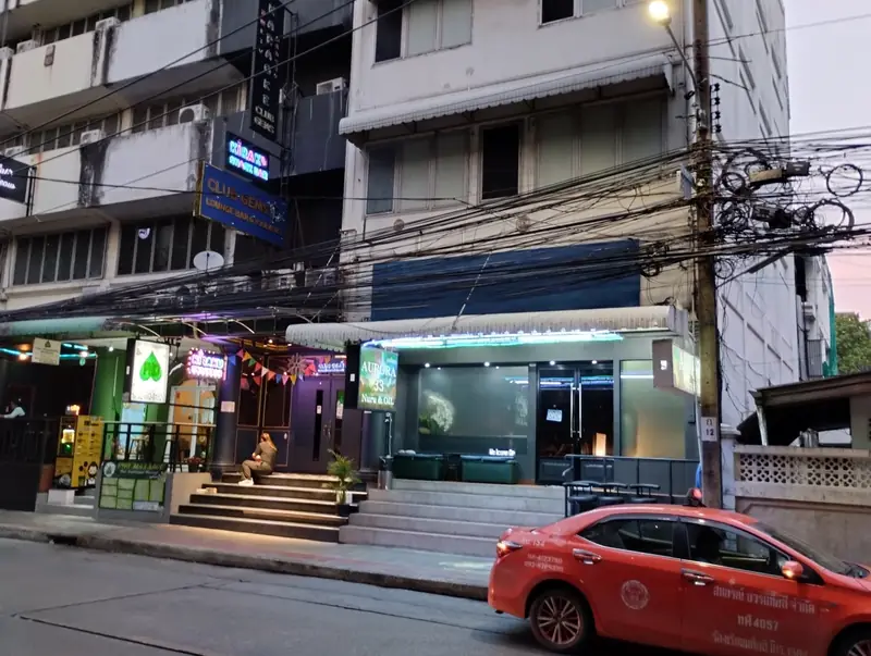 Aurora Massage33 店門口外觀(澎蓬)