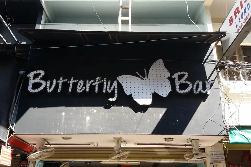 Butterfly Bar 招牌(中芭提雅)