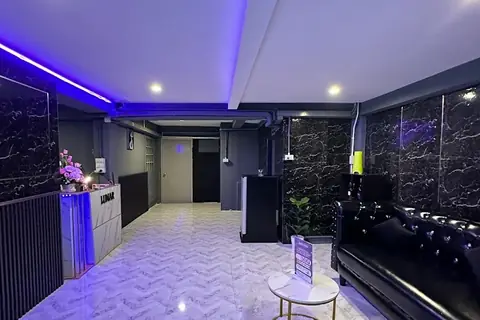 Lunar Nuru Massage Bangkok 店内大厅(澎蓬)