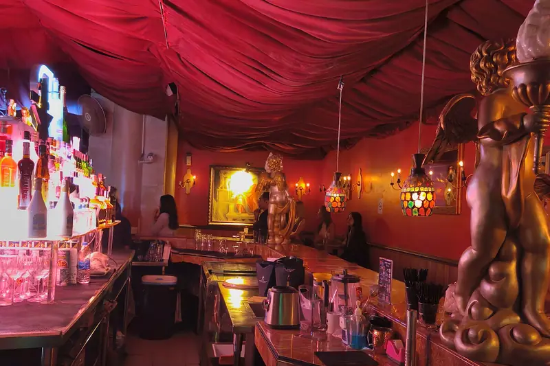Mixx Club Bangkok 店內大廳(水門)