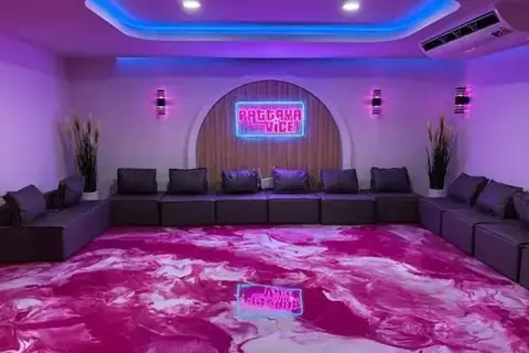 Pattaya Vice Massage 店門口外觀(步行街)