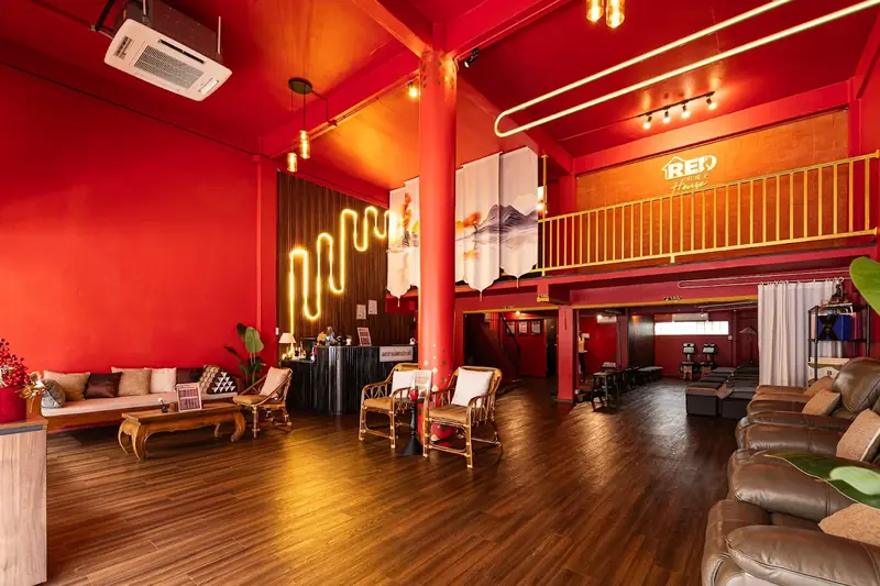 Red House Nuru Massage 店內大廳(曼谷)