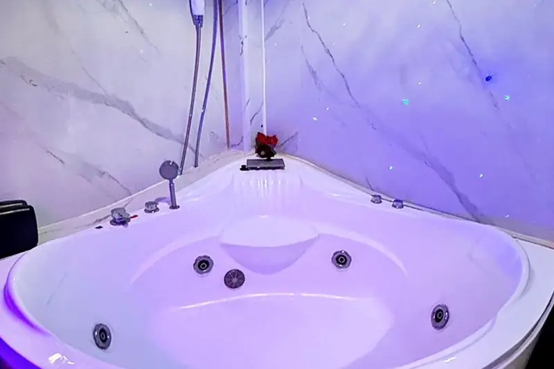 Smile Bangkok Massage 浴房(阿索克)