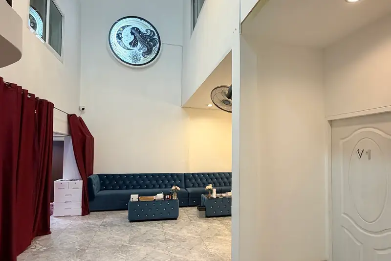 Stella Nuru Massage BKK 店內大廳（阿索克）