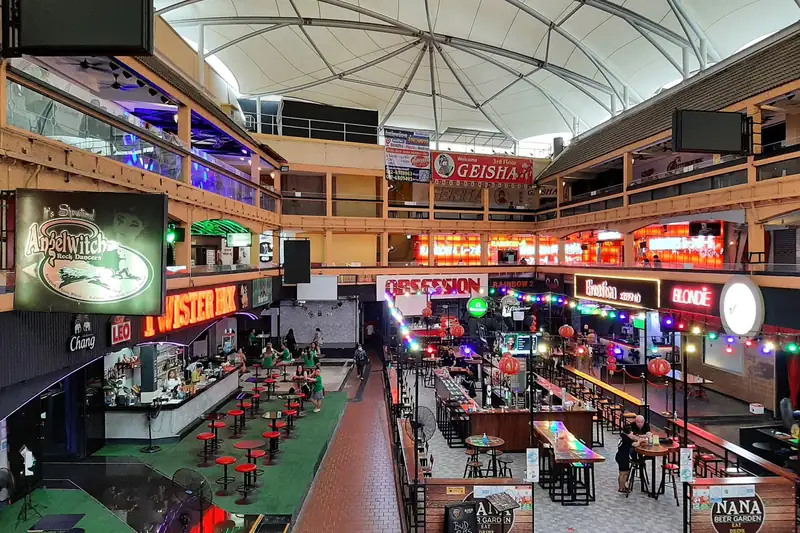 Twister BKK 店門口外觀(娜娜)
