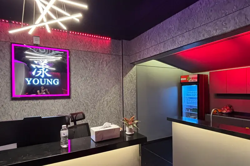 漾 Young Massage 店內大廳(芭提雅三路)